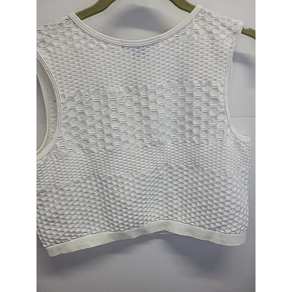 Soho Apparel White Textured‎ Cropped Top Shirt 1x/2x